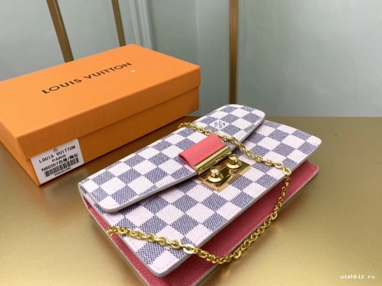 WIS LOUIS CROISETTE WALLET CHAIN VUITTON 1104
